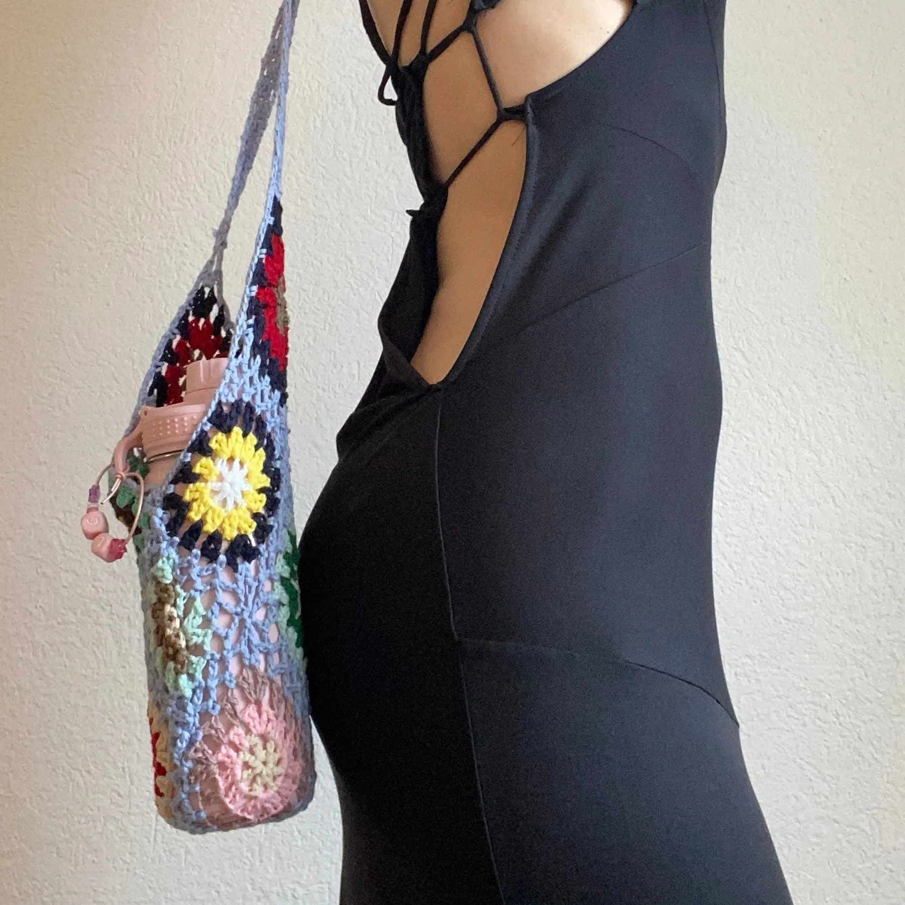 BLUE CROCHET WATER BOTTLE HOLDER