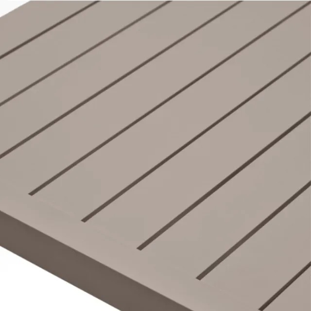 Culip Outdoor table