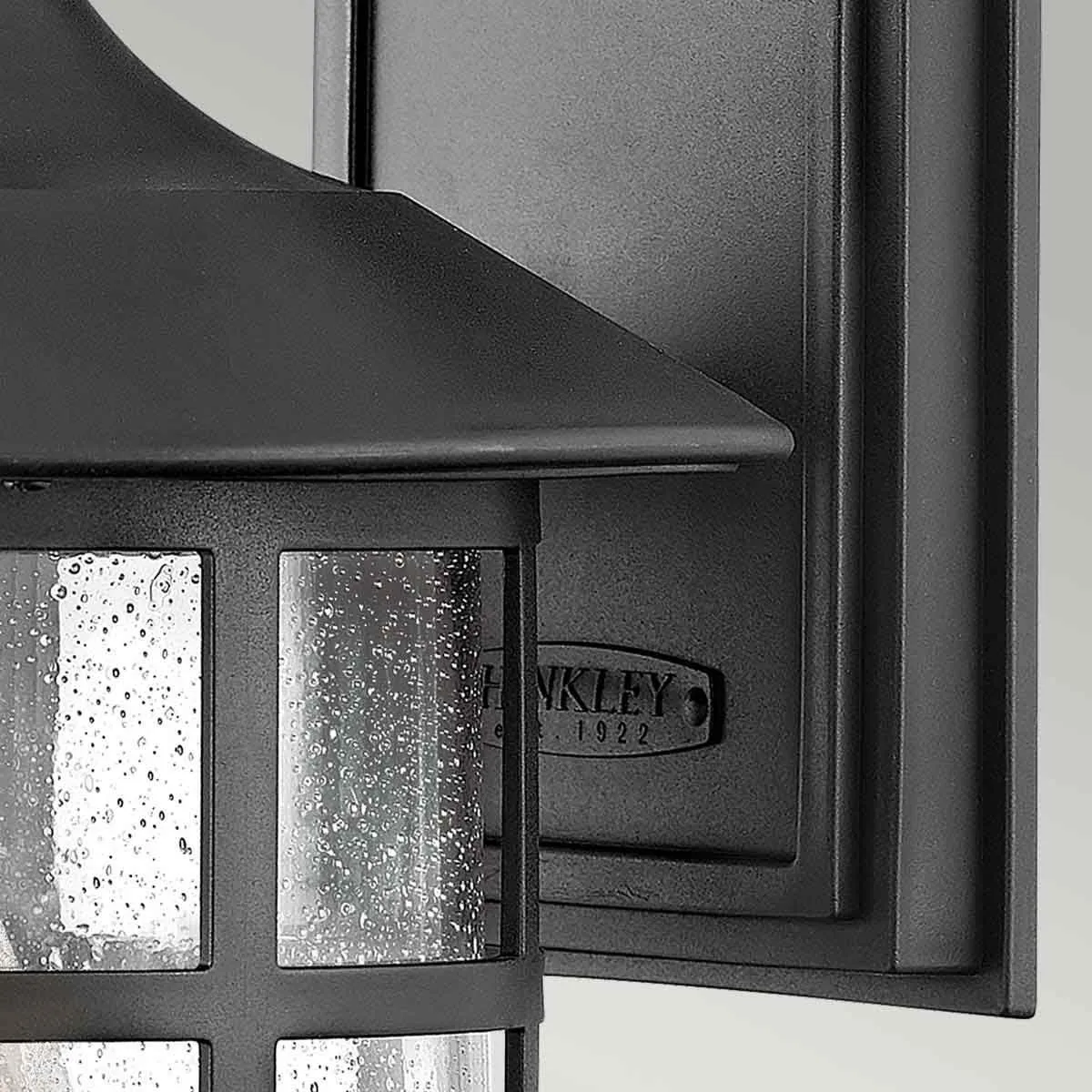Freeport 1lt Large Wall Lantern  | Textured Black