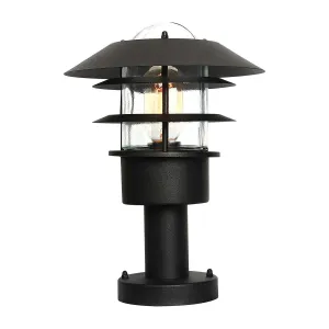 Helsingor 1 Light Pedestal Lantern | Black