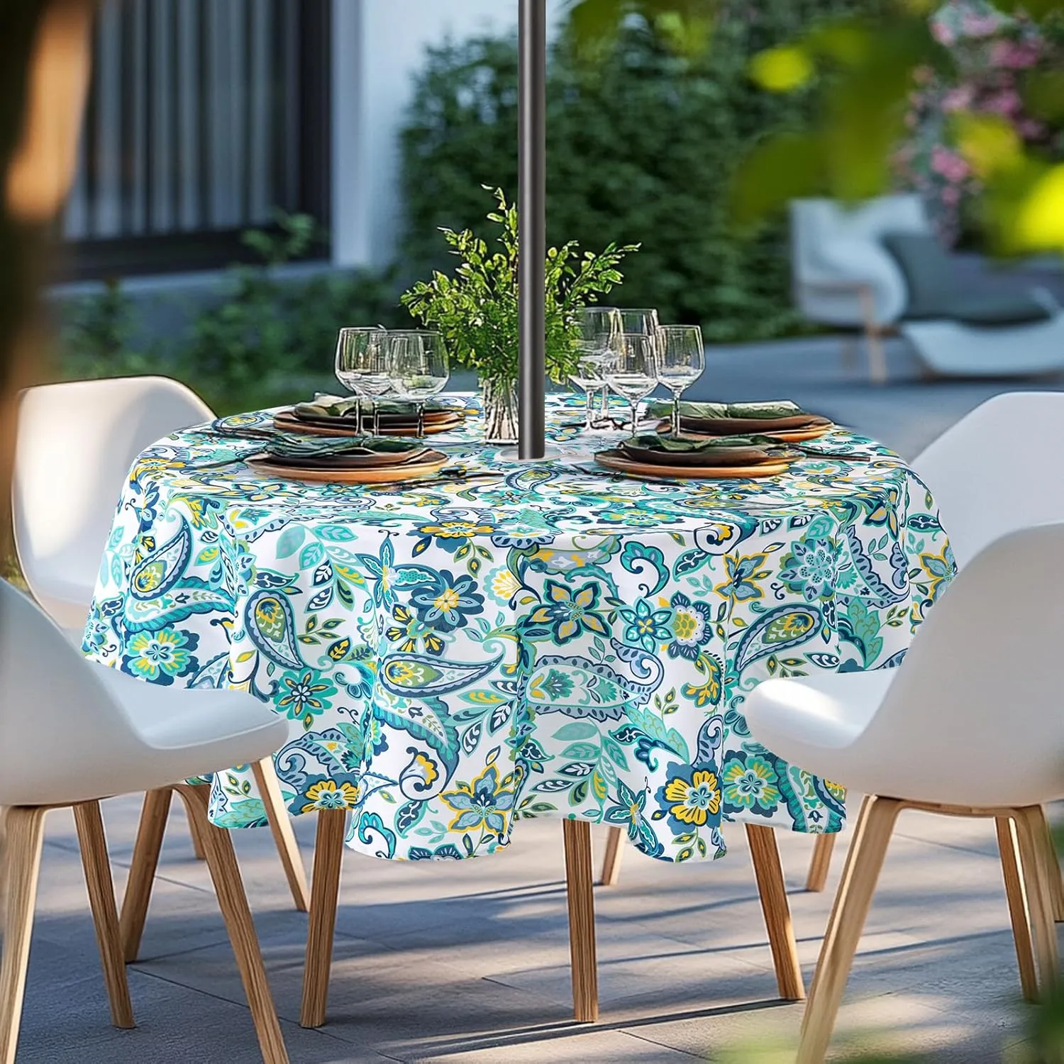 Lamberia Patio Outdoor Indoor 60" 5ft Round Tablecloth with Umbrella Hole and Zipper, Waterproof Table Cover for Backyard Circular Table/BBQs/Picnic (Paisley, 60" Round, Zippered)