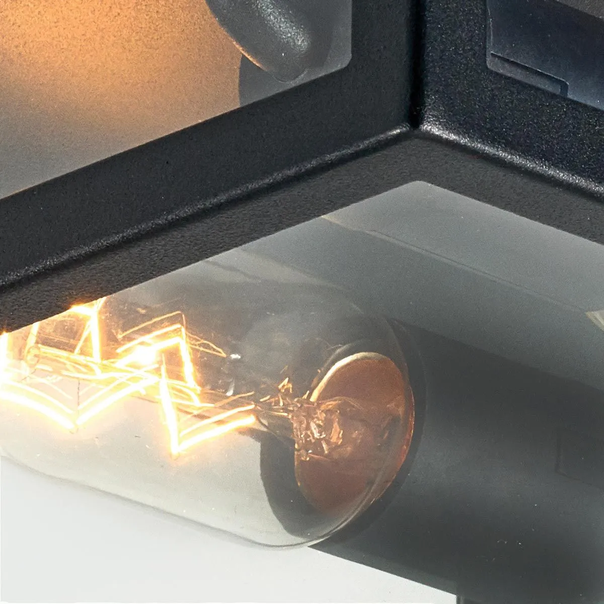 Lofoten 2 Light Flush - Flat     | Black