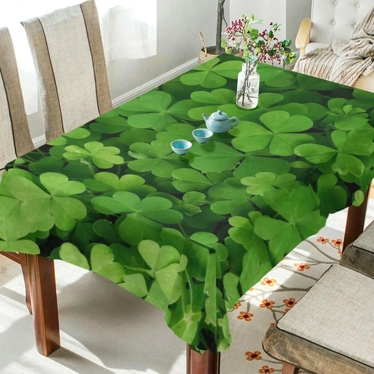Oyihfvs St Patrick's Day Green Seamless Shamrock Clover Lucky Four Leaves Rectangle Wrinkle Tablecloth, Stain Proof Table Cloth Cover for Indoor Dining Outdoor Party Picnic Decor 60 x 108 in