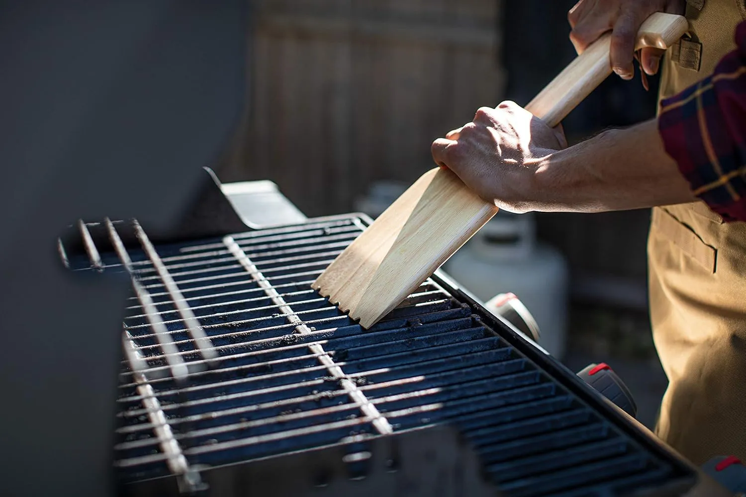 PICNIC TIME NFL Hardwood BBQ Grill Brush Scraper with Bottle Opener, Wood Barbecue Cleaner, Non-Bristle BBQ Cleaning Tool for Multi Types Grill Grates (Parawood)