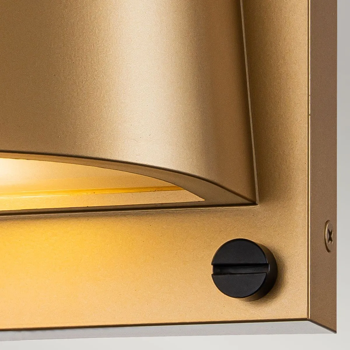 Scout 1lt Small Wall Light | Painted Heritage Brass