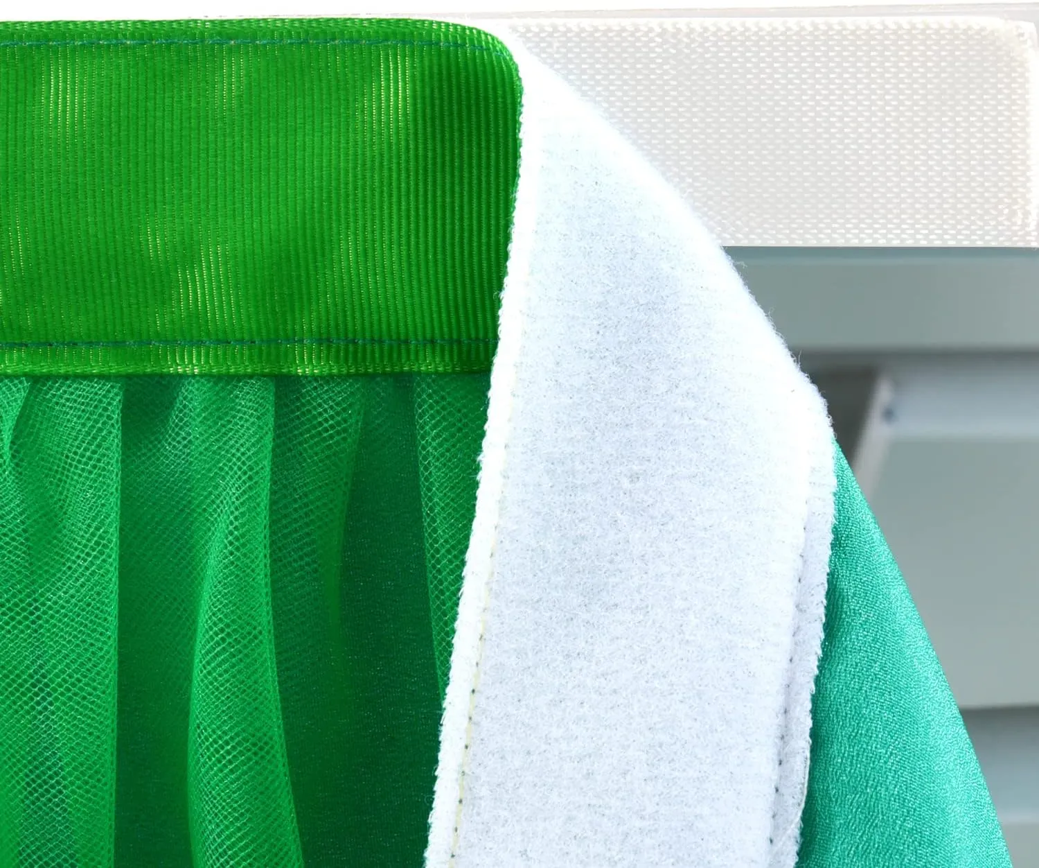 Suppromo Green Tulle Table Skirt for Birthday, Baby Shower, Wedding - 6ft Green Ruffle Tutu Tablecloth for Luau, Safari Theme Party Decorations