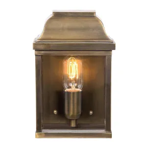 Victoria 1 Light Wall Lantern - Brass  | Aged Brass